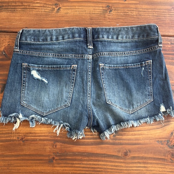 Express Low Rise Shorts - Picture 3 of 3
